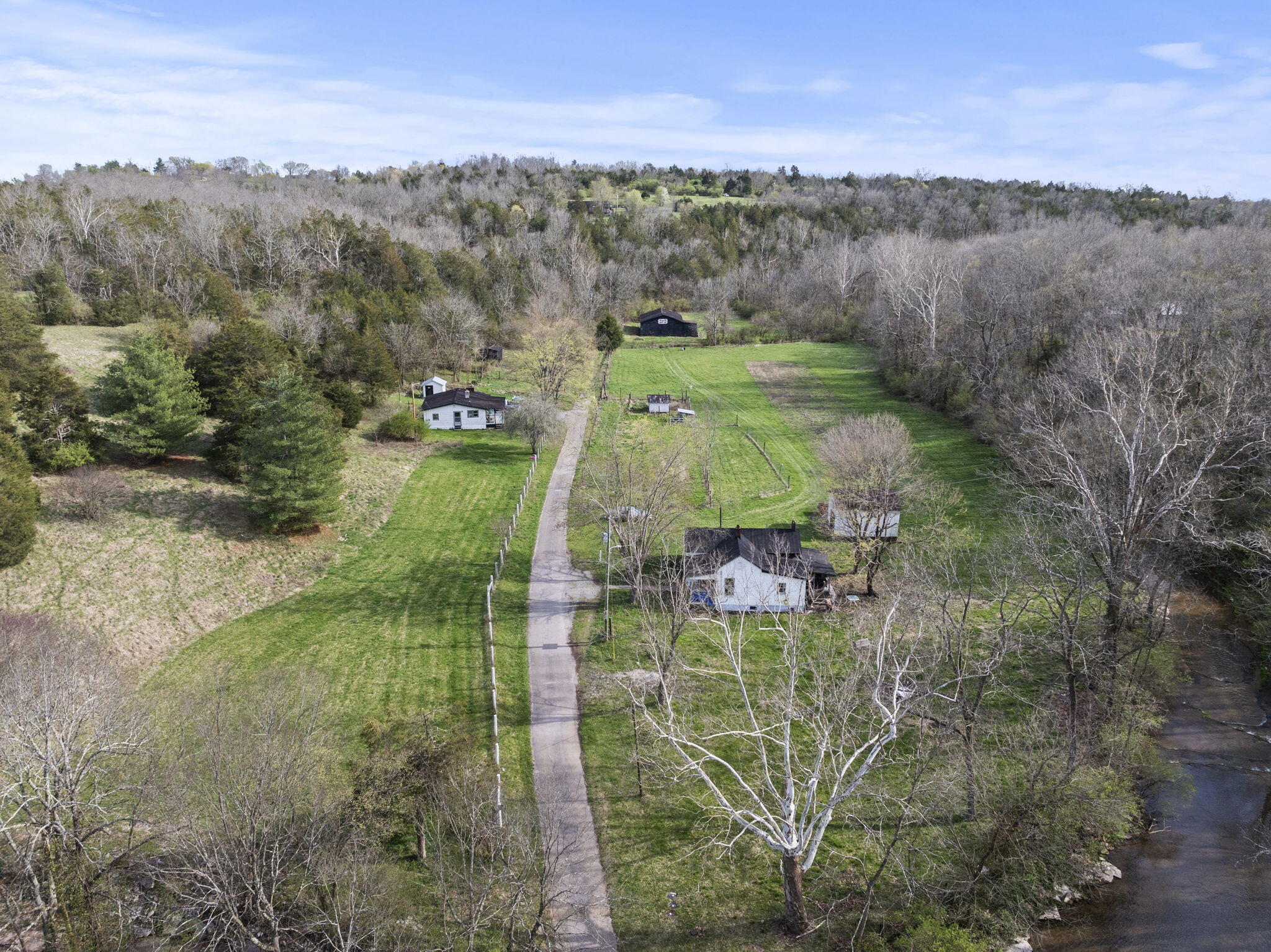 121 Johnson Road Lexington, KY 40515 - Photo 1 of 42 17-web-or-mls-DJI_20250401171838_0206_D