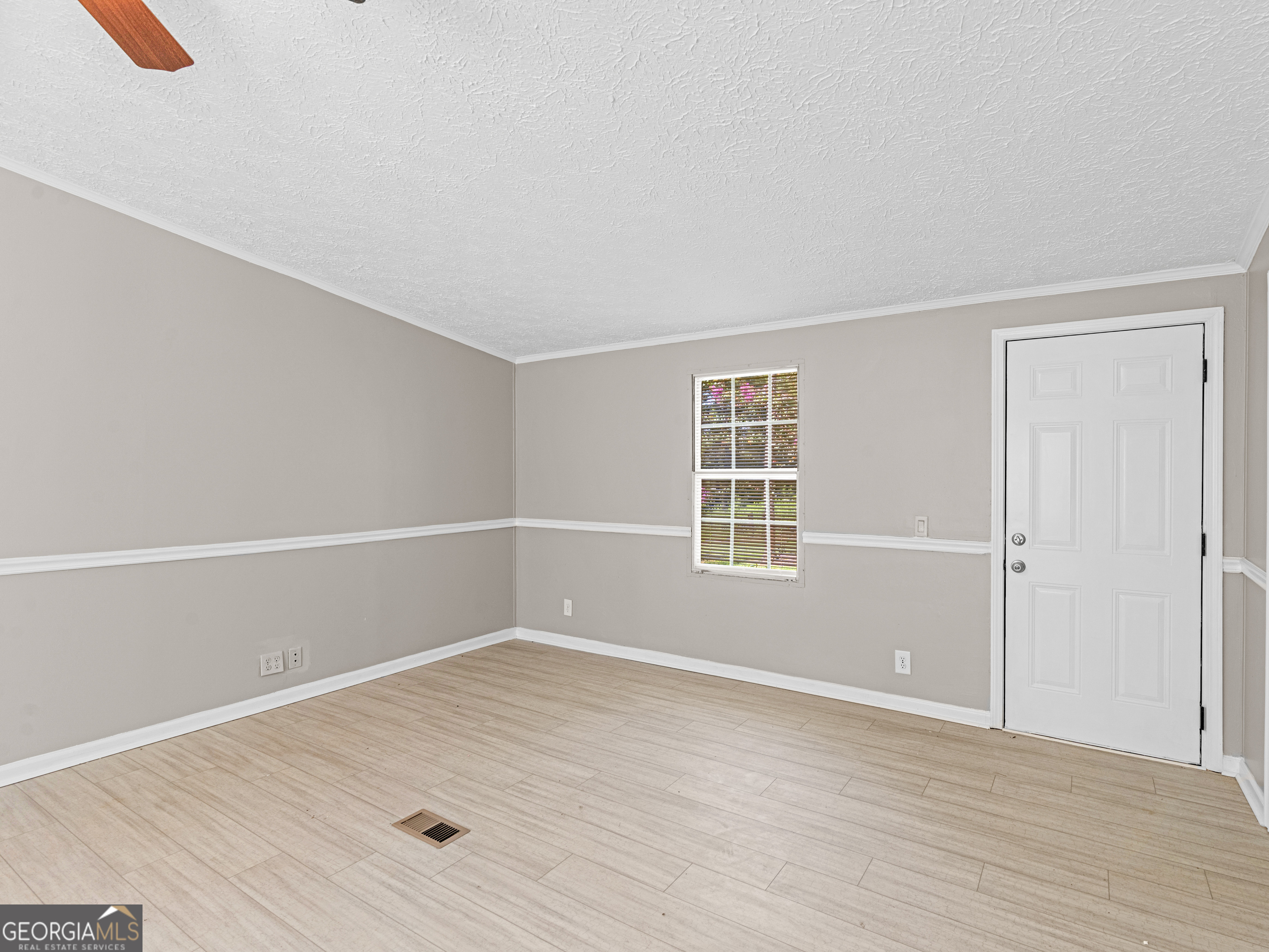 2321 North Walker's Mill Road Griffin, GA 30223 - Photo 11 of 49