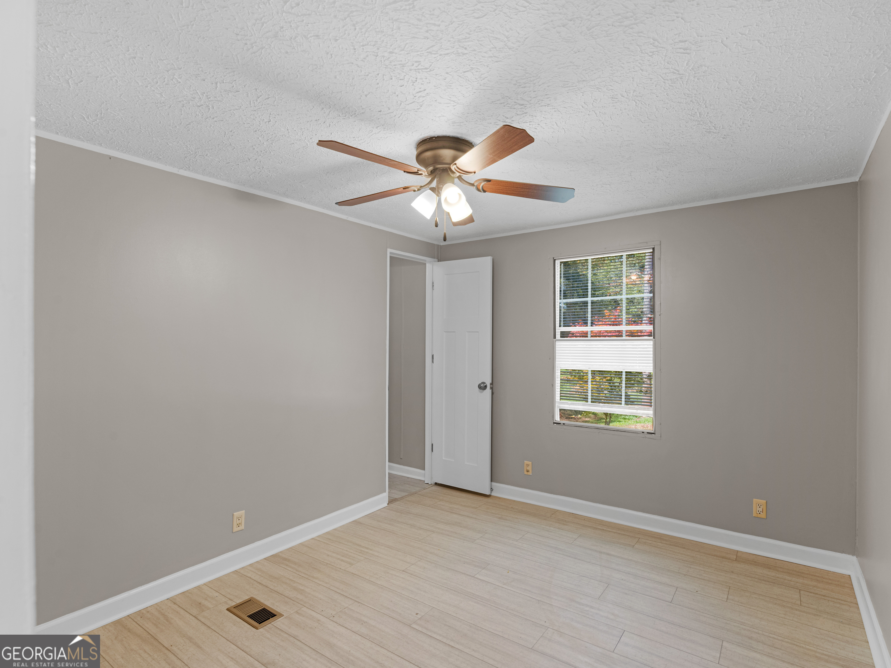 2321 North Walker's Mill Road Griffin, GA 30223 - Photo 22 of 49