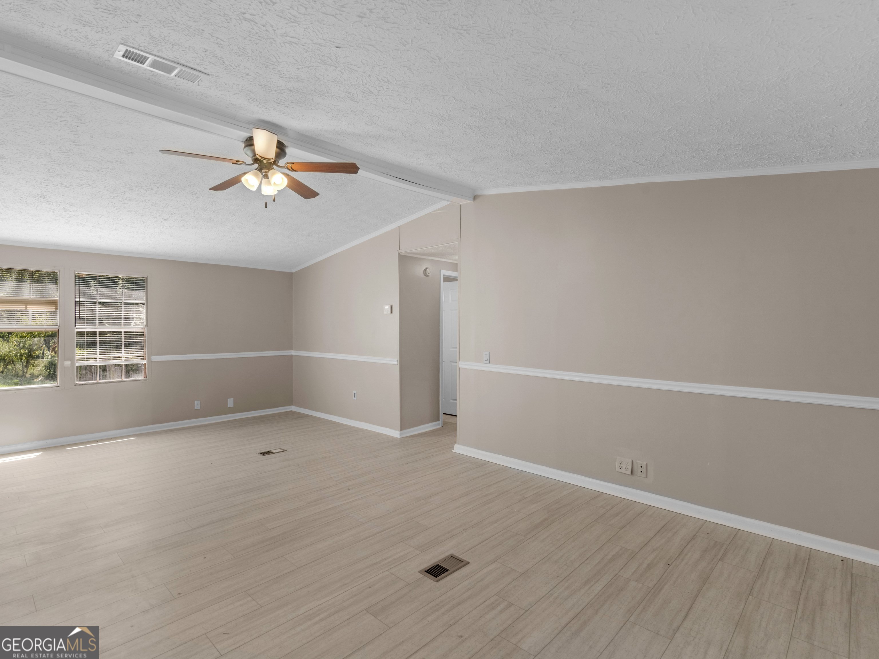 2321 North Walker's Mill Road Griffin, GA 30223 - Photo 3 of 49