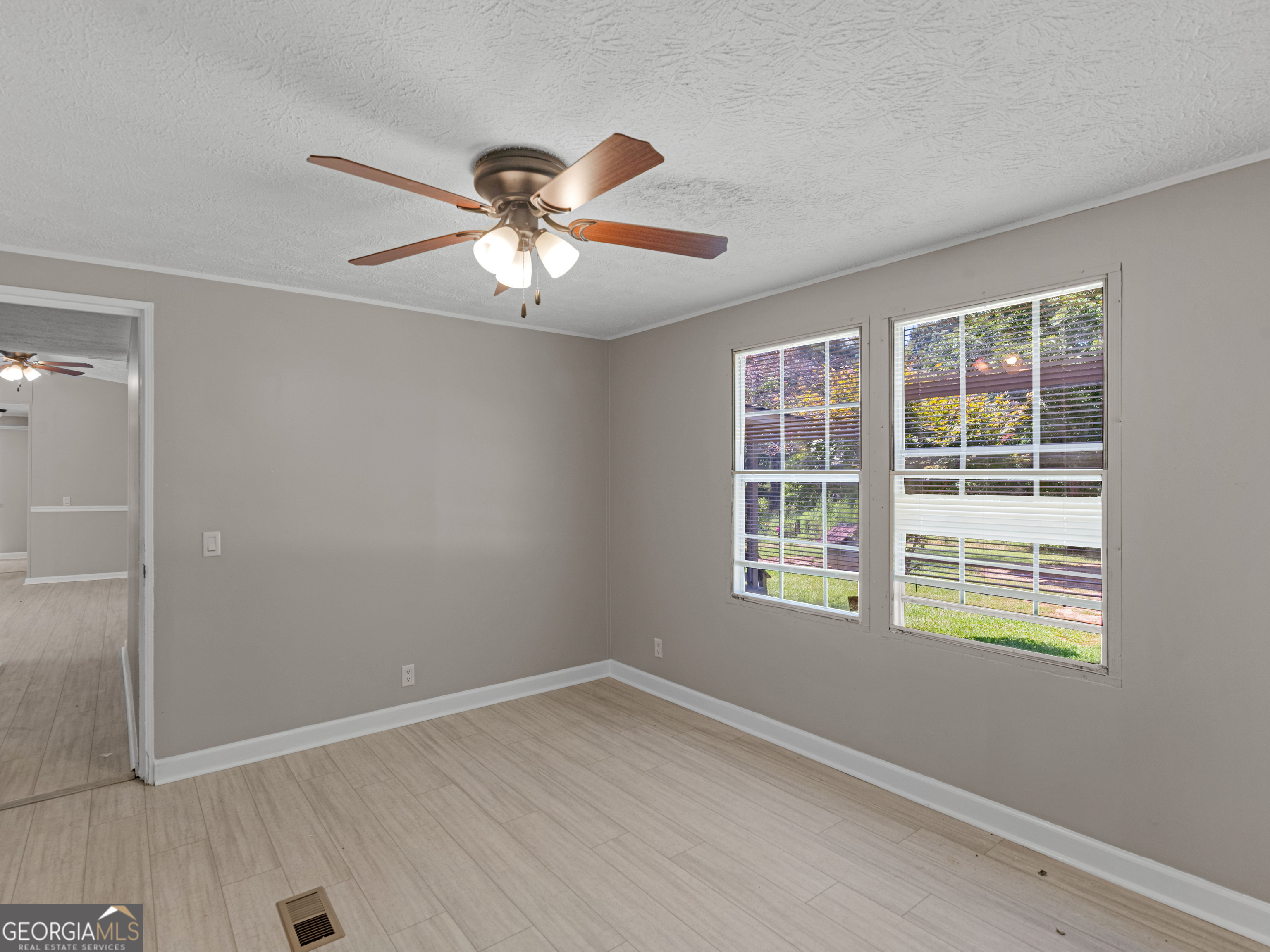 2321 North Walker's Mill Road Griffin, GA 30223 - Photo 7 of 49