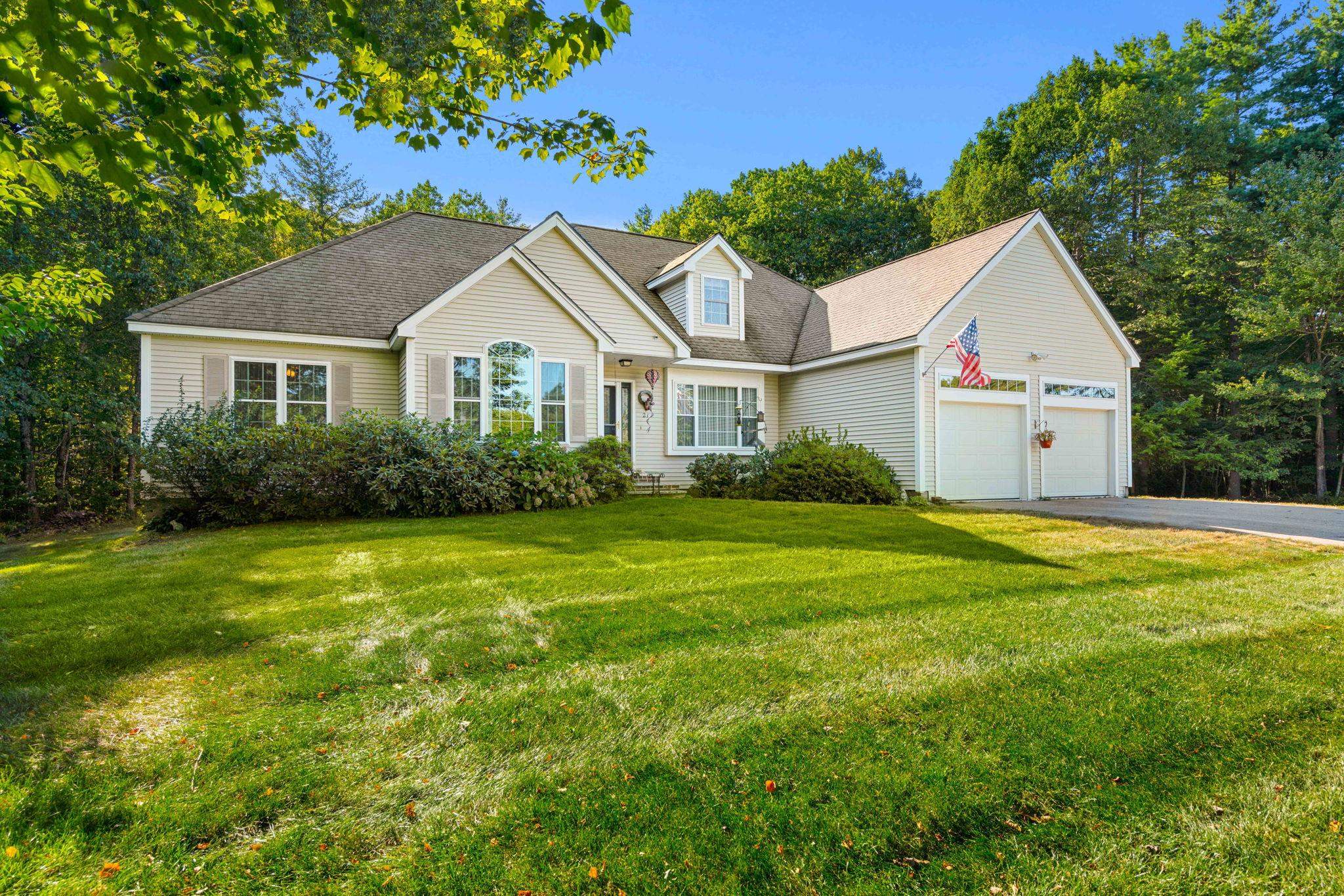 21 Penacook Road Sandown, NH 03873 - Photo 1 of 50