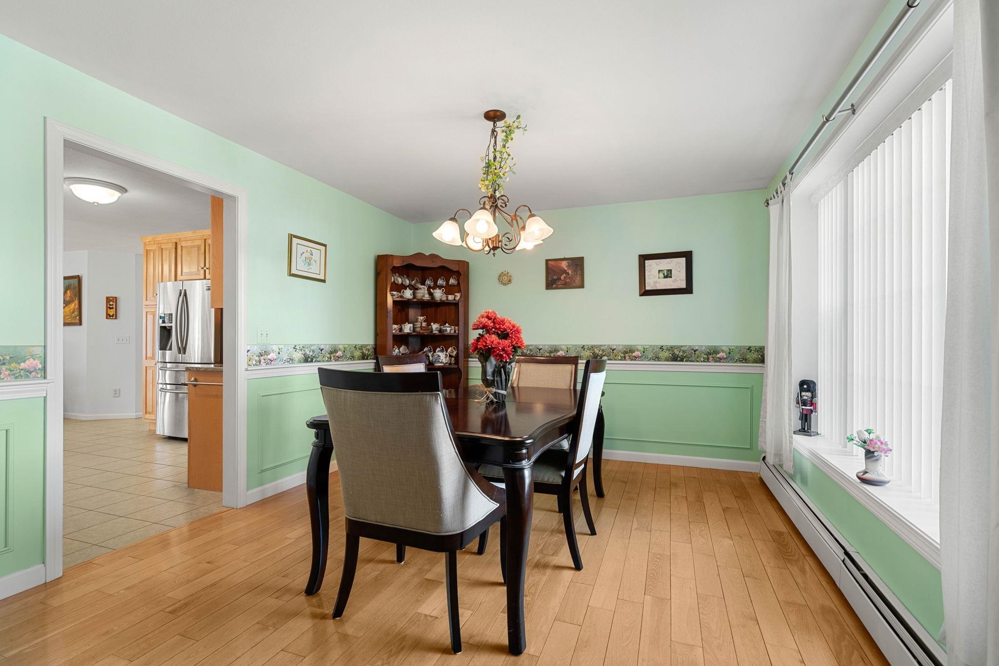 21 Penacook Road Sandown, NH 03873 - Photo 11 of 50