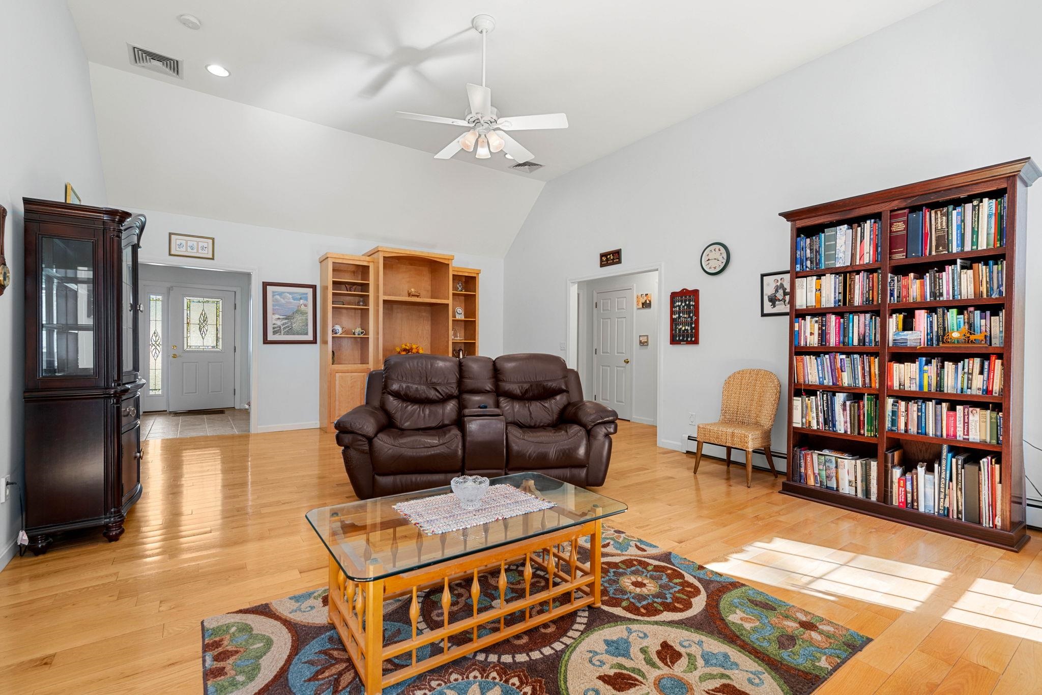 21 Penacook Road Sandown, NH 03873 - Photo 17 of 50
