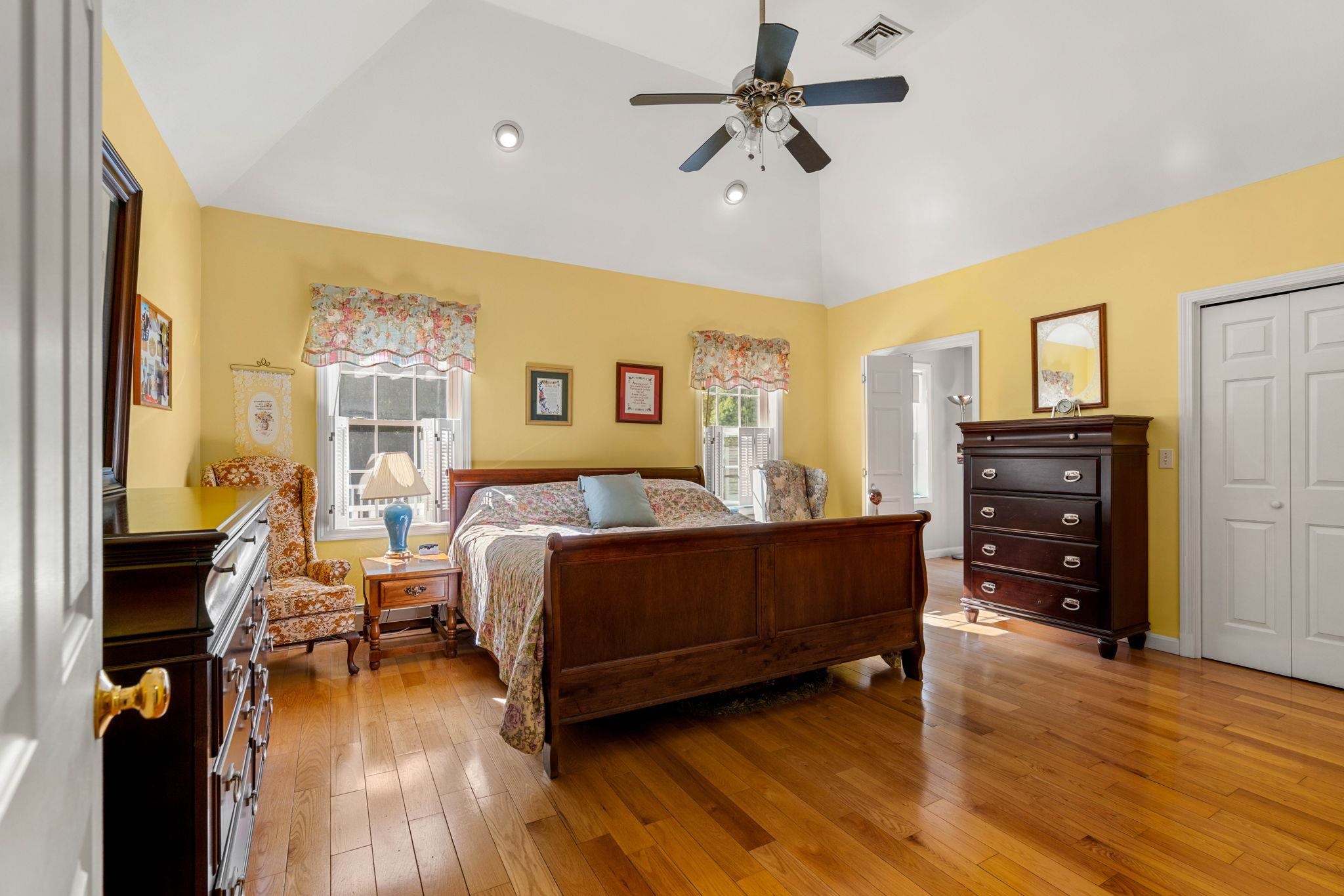 21 Penacook Road Sandown, NH 03873 - Photo 26 of 50