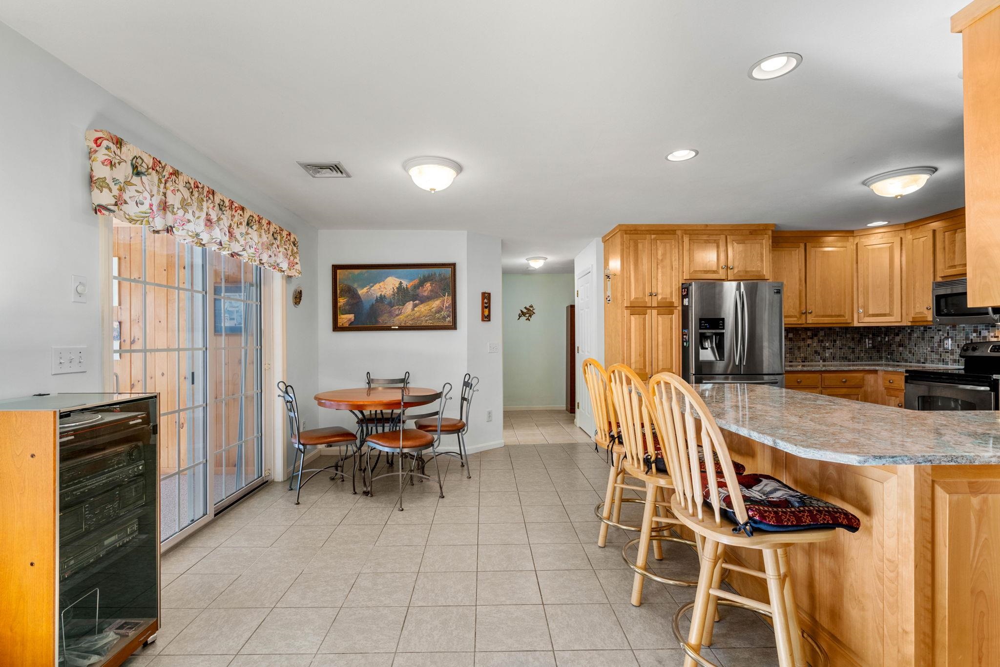 21 Penacook Road Sandown, NH 03873 - Photo 7 of 50