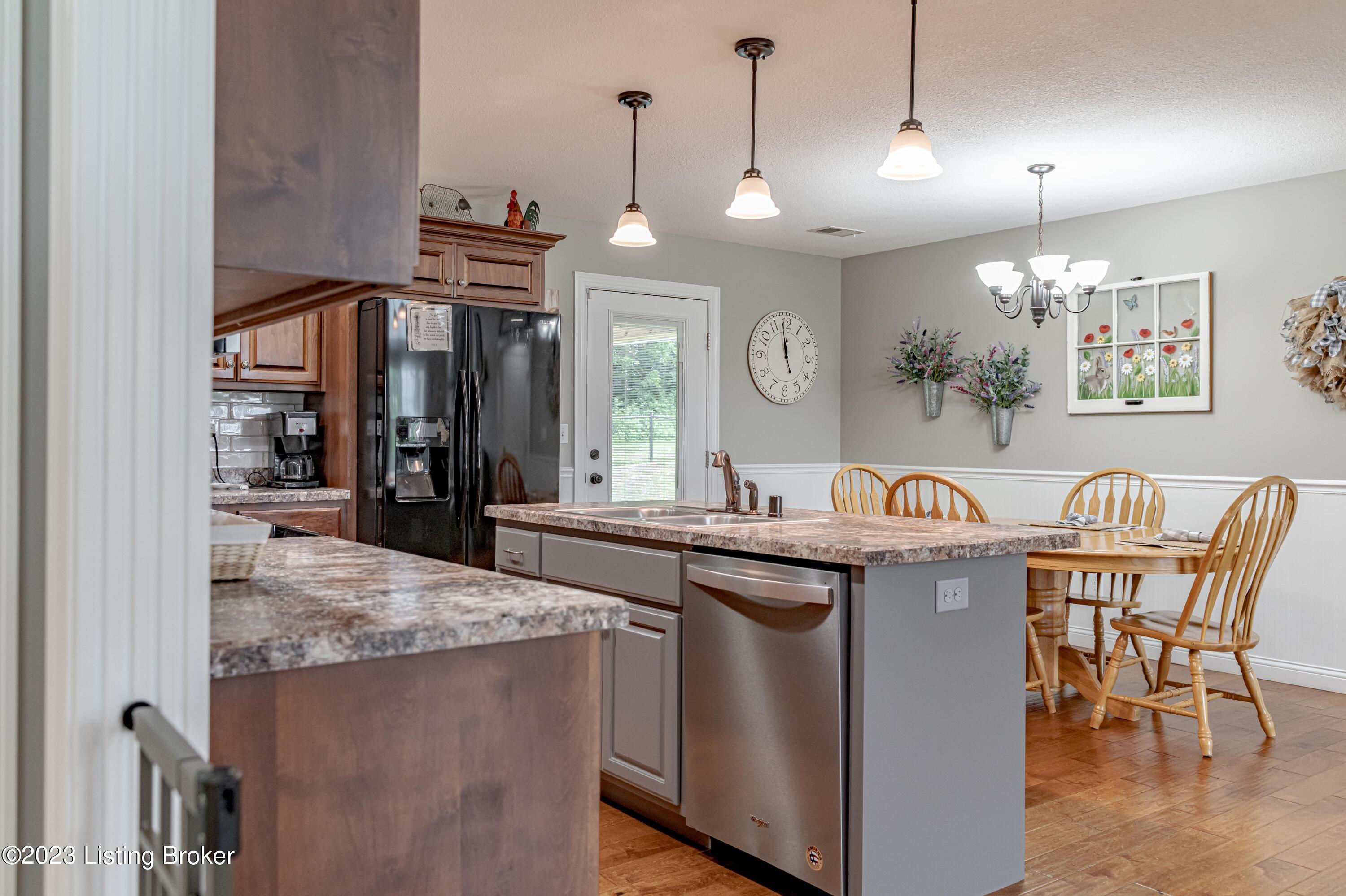 53 Lenore Road Coxs Creek, KY 40013 - Photo 10 of 36 DSC08922
