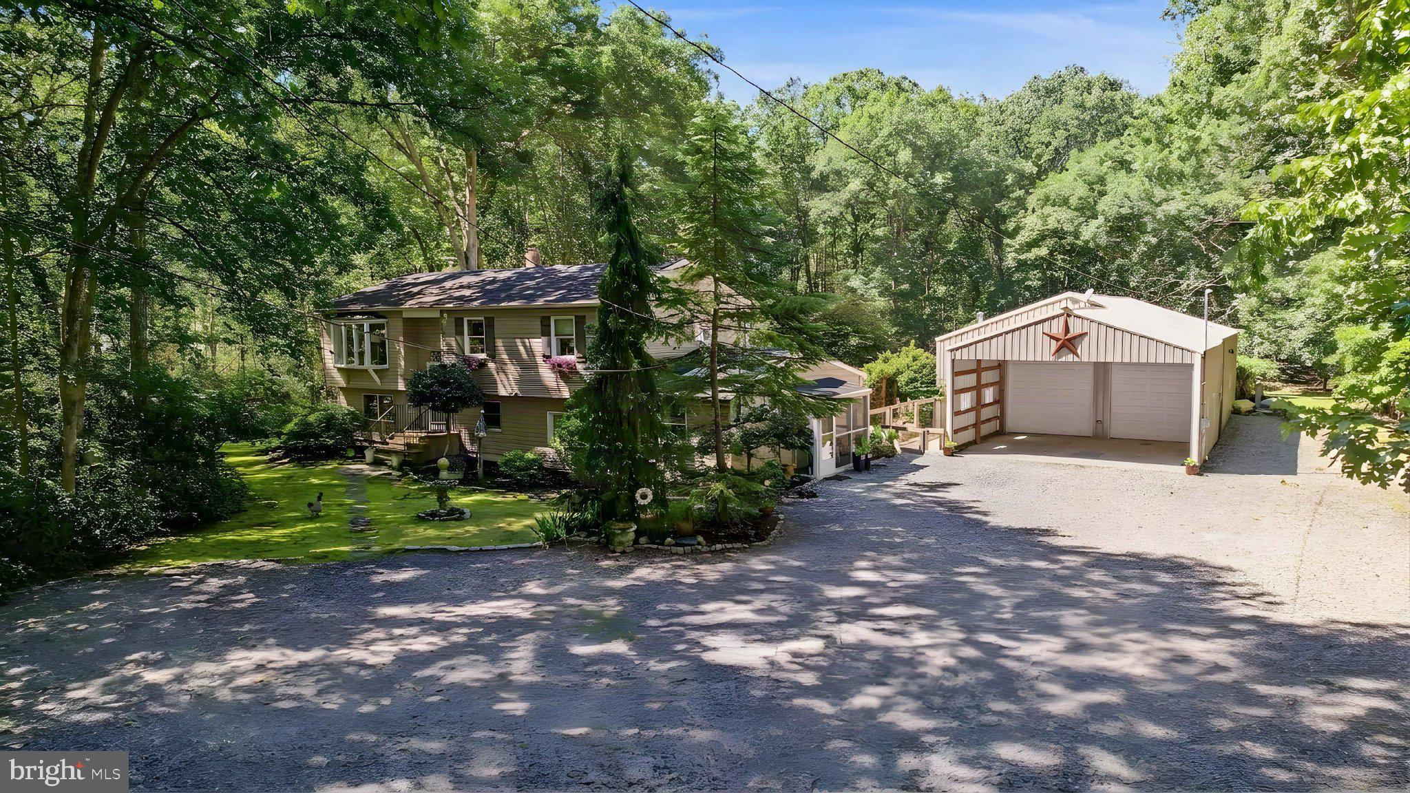 347 East Millstream Road Cream Ridge, NJ 08514 - Photo 5 of 113 Gallery Image 5