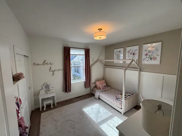 $519,900 | 615 Lambert Drive, Slinger, WI 53086