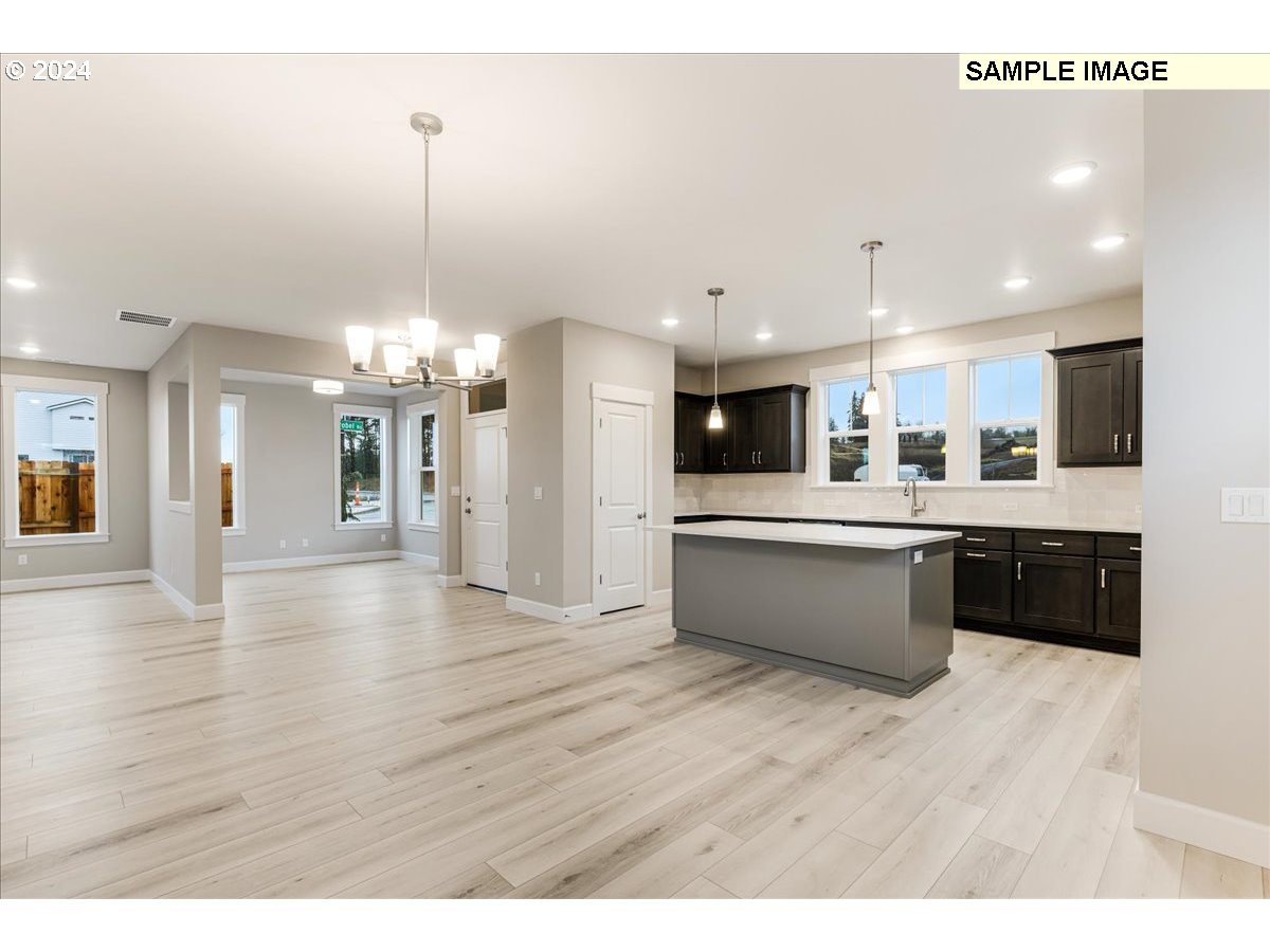 17990 Southwest Barrows Road Beaverton, OR 97007 - Photo 5 of 13 Gallery Image 5