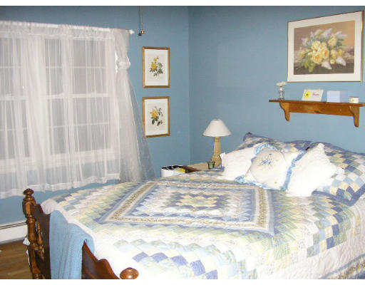 75 Richard Road Holliston, MA 01746 - Photo 13 of 14 Gallery Image 13