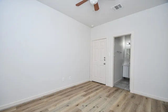 $1,525 | 4108 McKinney Street, Houston, TX 77023