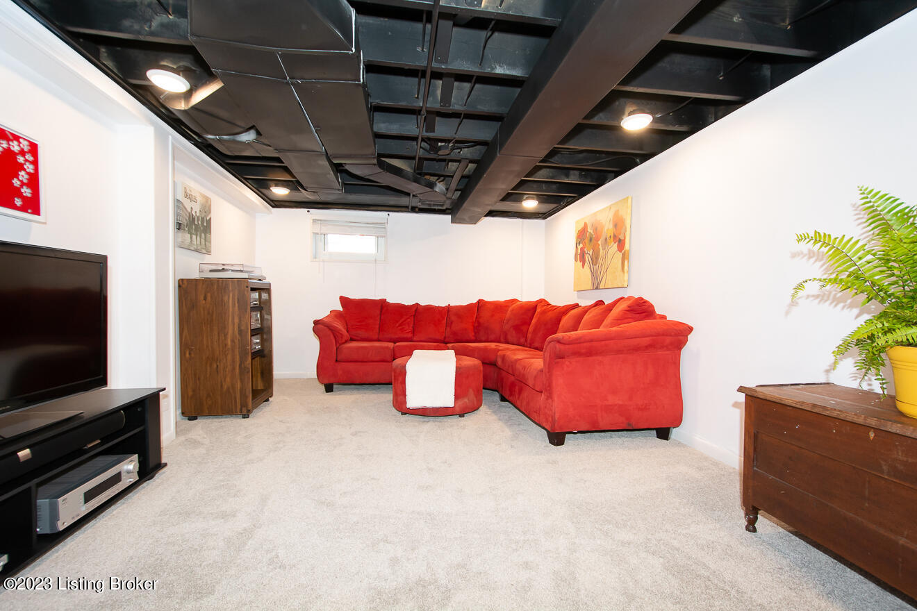 4321 Wingate Road Louisville, KY 40207 - Photo 5 of 37 Wingate -42