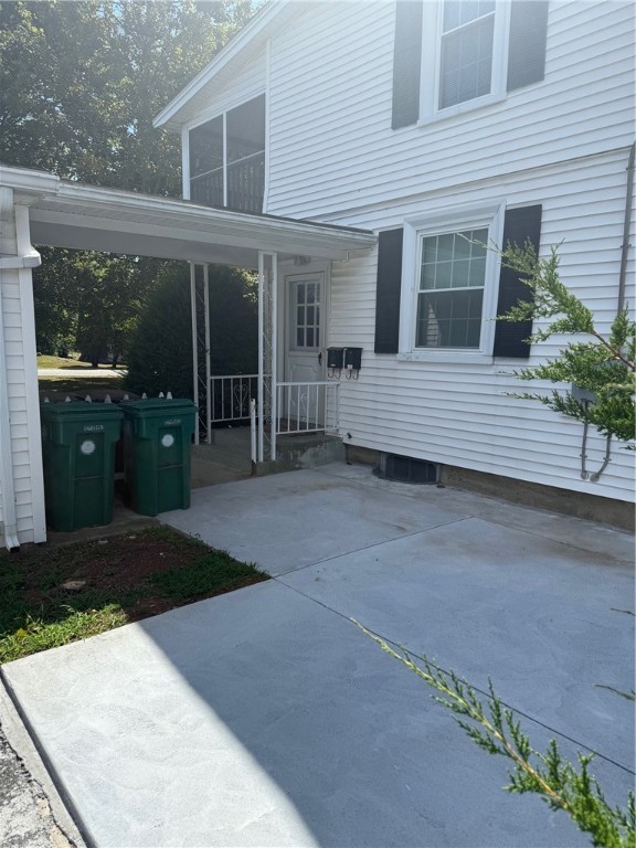 93 Manila Avenue Woonsocket, RI 02895 - Photo 5 of 35