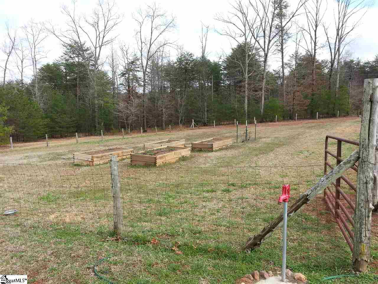 771 Burnt Chimney Road Campobello, SC 29322 - Photo 7 of 36