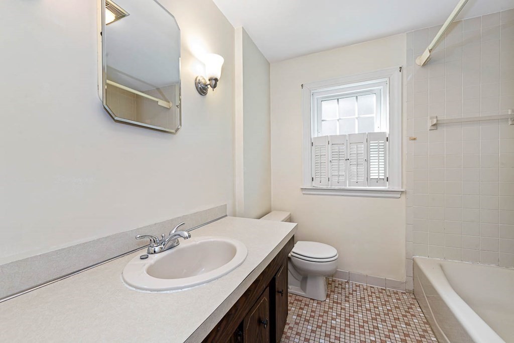 28 Maple Road Melrose, MA 02176 - Photo 19 of 26 Gallery Image 19