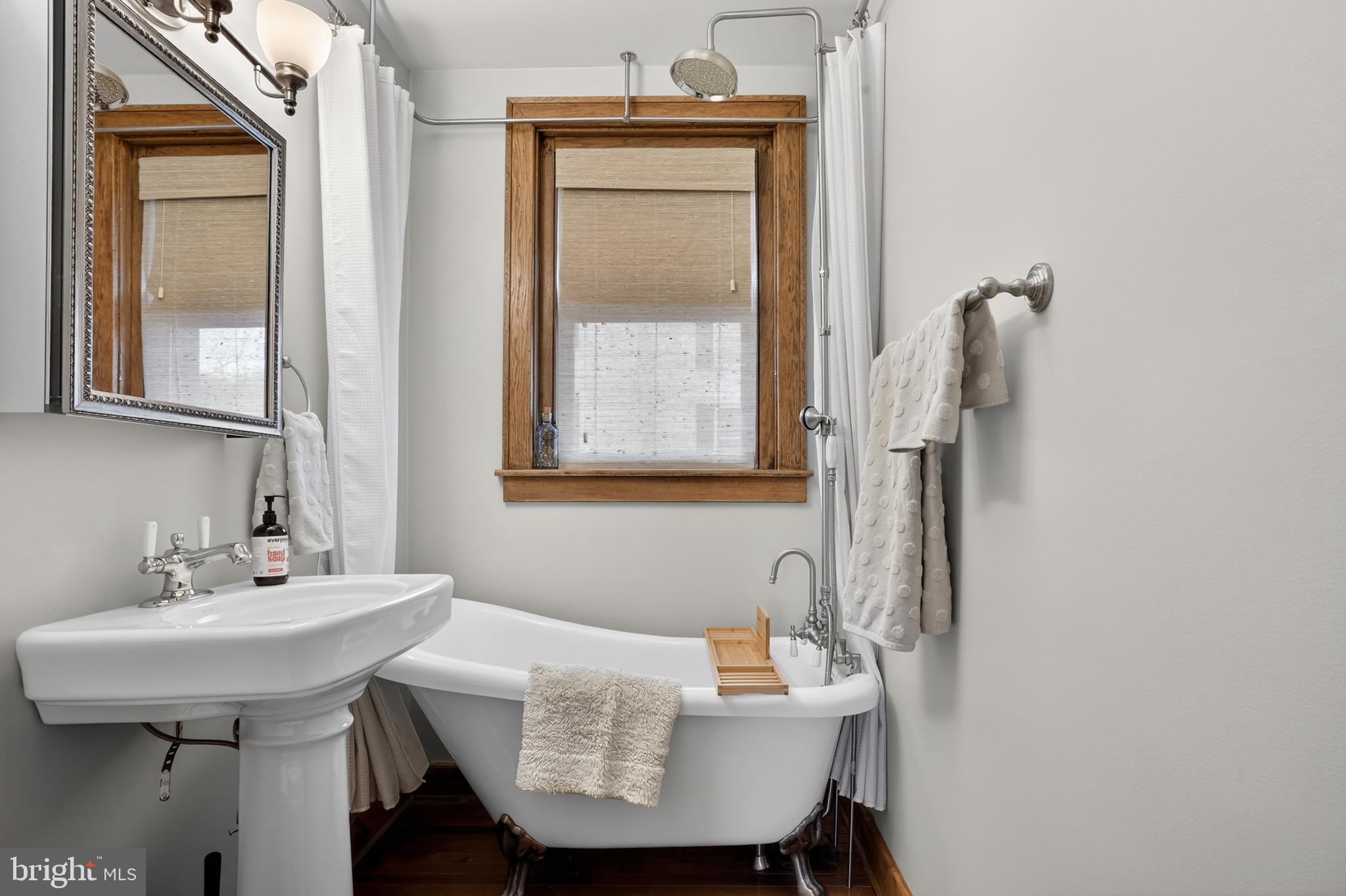 623 Sugars Bridge Road West Chester, PA 19380 - Photo 17 of 29 Bathroom 2