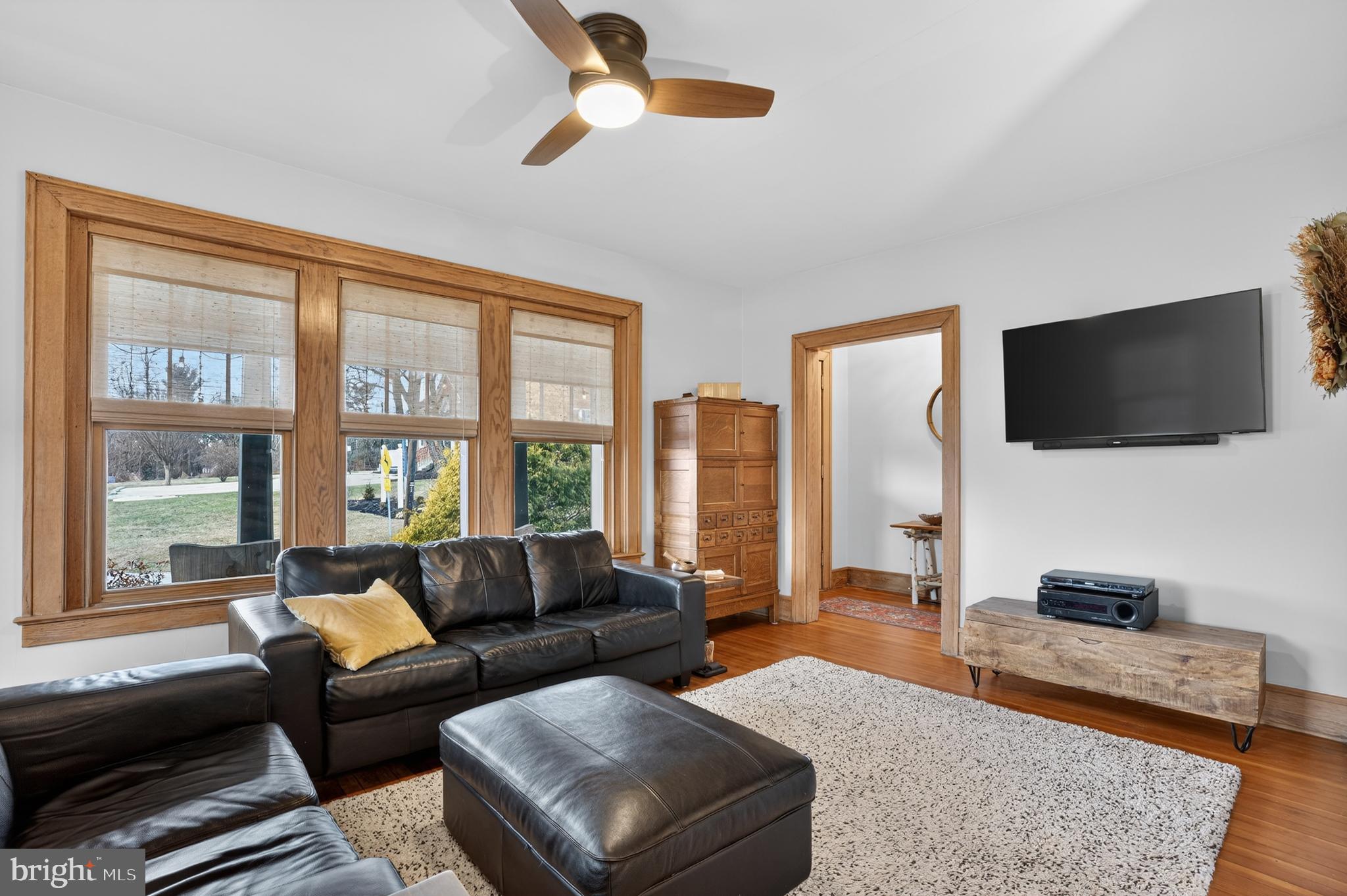 623 Sugars Bridge Road West Chester, PA 19380 - Photo 4 of 29 Living Room