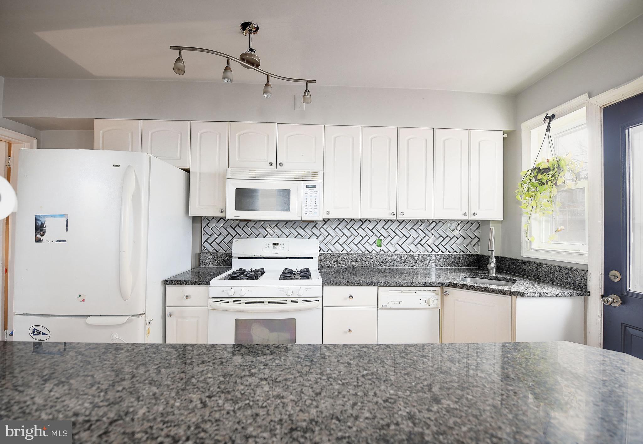 7701 Wynbrook Road Baltimore, MD 21224 - Photo 14 of 32 Gallery Image 14