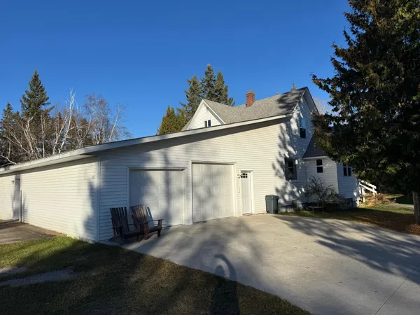 $179,900 | 270 Zippel Avenue, Williams, MN 56686