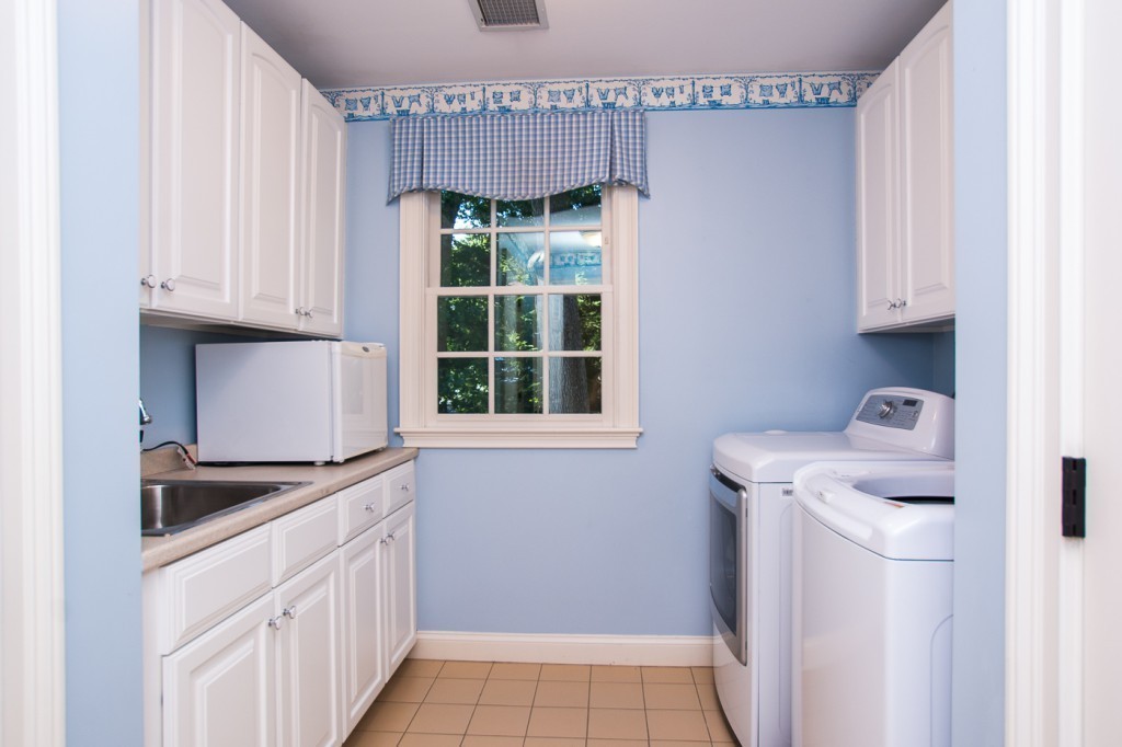 16 Woodland Road Wellesley, MA 02481 - Photo 22 of 30 Gallery Image 22