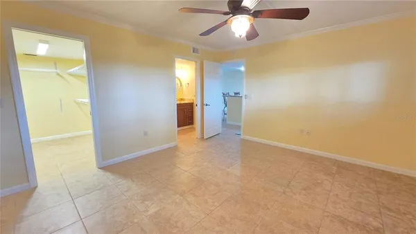$2,500 | 9604 Cortez Road West, Unit 213, Bradenton, FL 34210