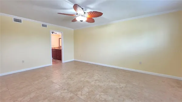 $2,500 | 9604 Cortez Road West, Unit 213, Bradenton, FL 34210