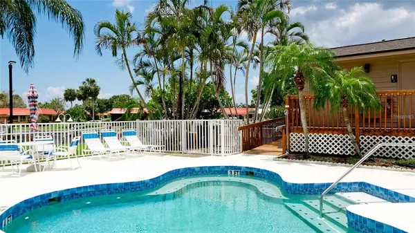 $2,500 | 9604 Cortez Road West, Unit 213, Bradenton, FL 34210