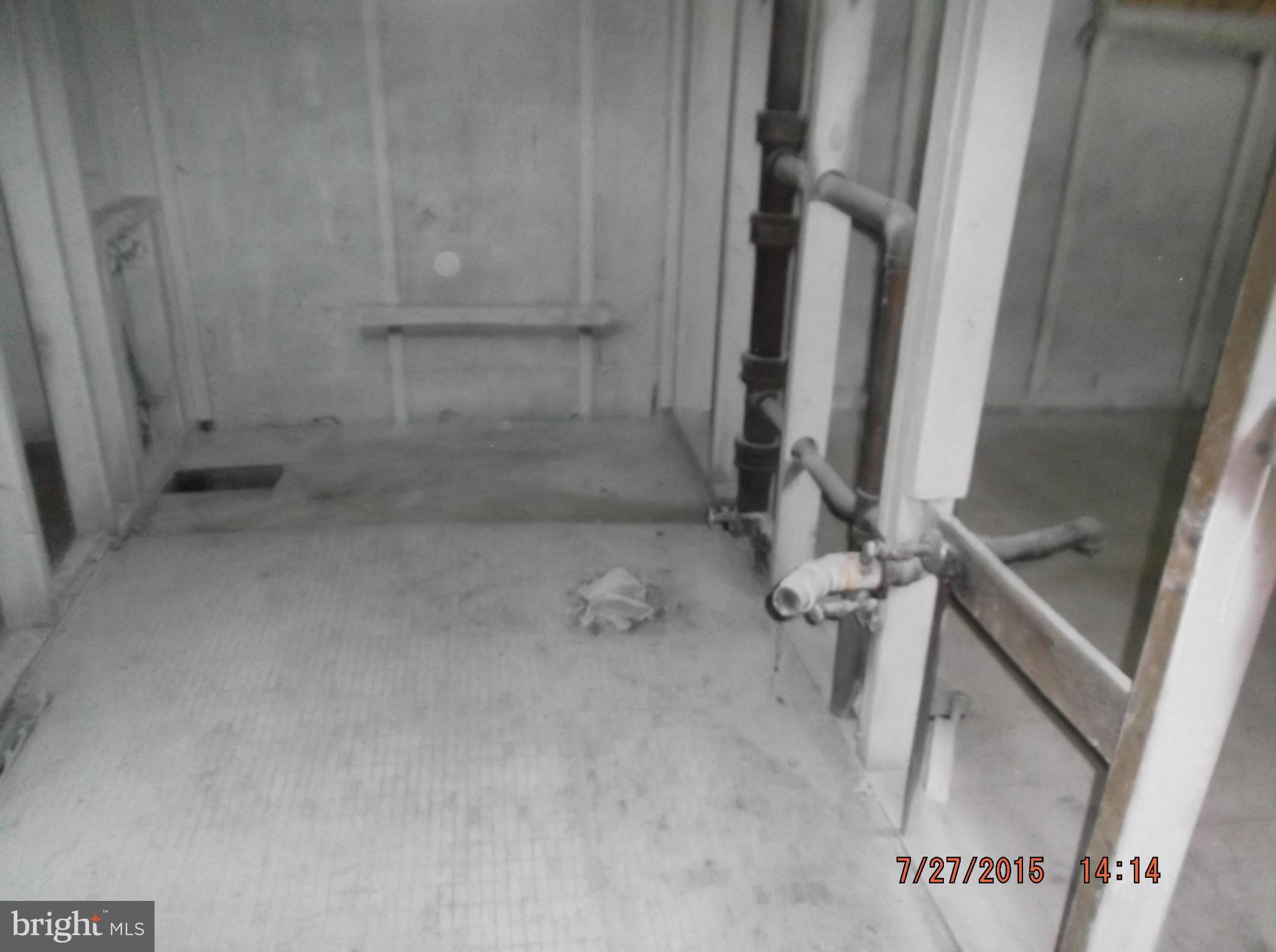 8601 Dangerfield Road Clinton, MD 20735 - Photo 14 of 20 Bath