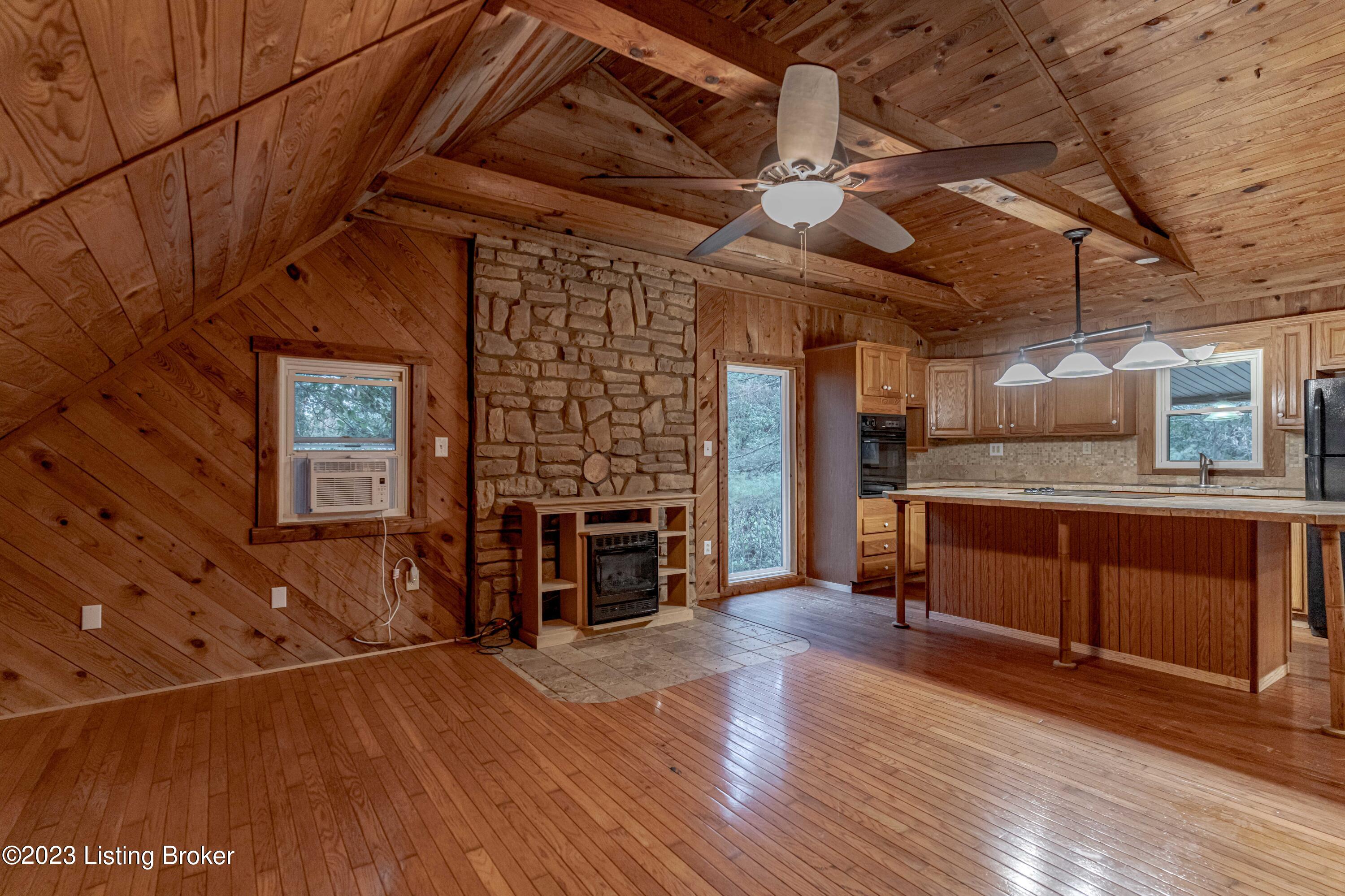 175 King Cemtery Road Irvine, KY 40336 - Photo 6 of 35 DSC03023