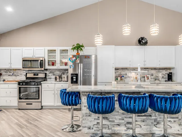 $399,900 | 1811 Cumberland Drive, Plainfield, IL 60586