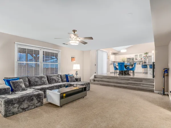 $399,900 | 1811 Cumberland Drive, Plainfield, IL 60586