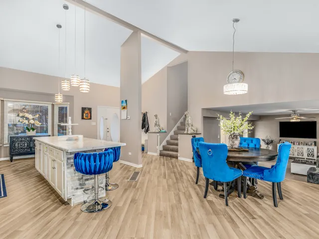 $399,900 | 1811 Cumberland Drive, Plainfield, IL 60586