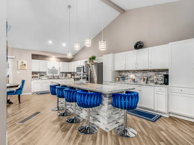 $399,900 | 1811 Cumberland Drive, Plainfield, IL 60586