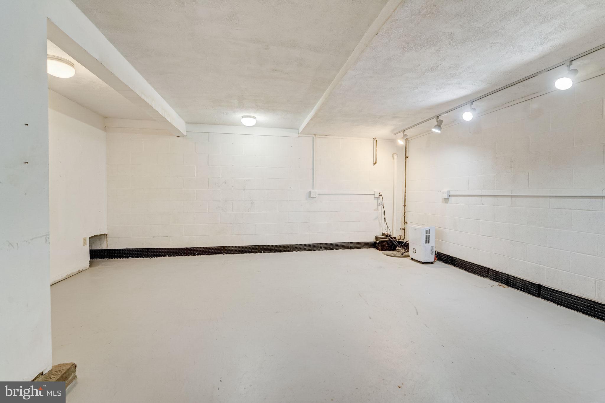 302 Fairview Avenue Frederick, MD 21701 - Photo 27 of 64