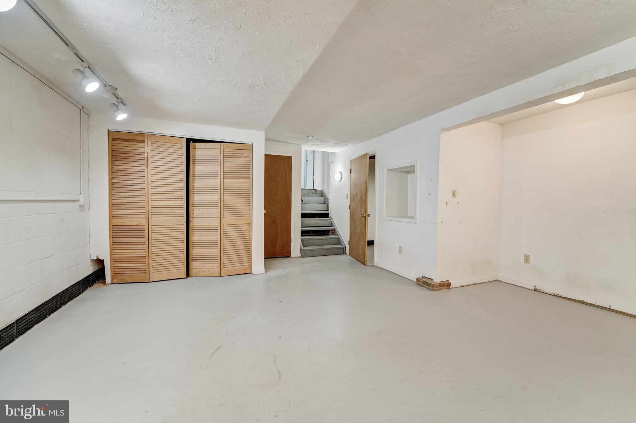 302 Fairview Avenue Frederick, MD 21701 - Photo 28 of 64