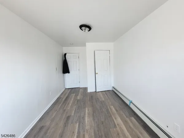 $1,800 | 111 Pine Street, Elizabeth Port, NJ 07206