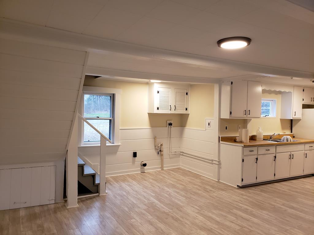 39 Elm Street Mercer, ME 04957 - Photo 10 of 23 20190426_163224