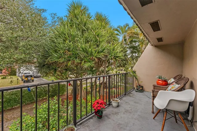 $339,000 | 9050 Northwest 28th Street, Unit 131, Coral Springs, FL 33065