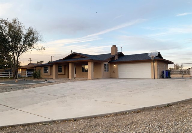 20940 Lone Eagle Road Apple Valley, CA 92308 - Photo 1 of 1