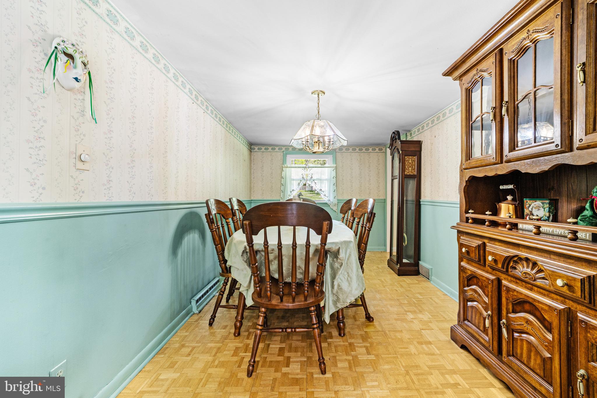3 Snydertown Road Hopewell, NJ 08525 - Photo 17 of 25 a view of a dining room with furniture