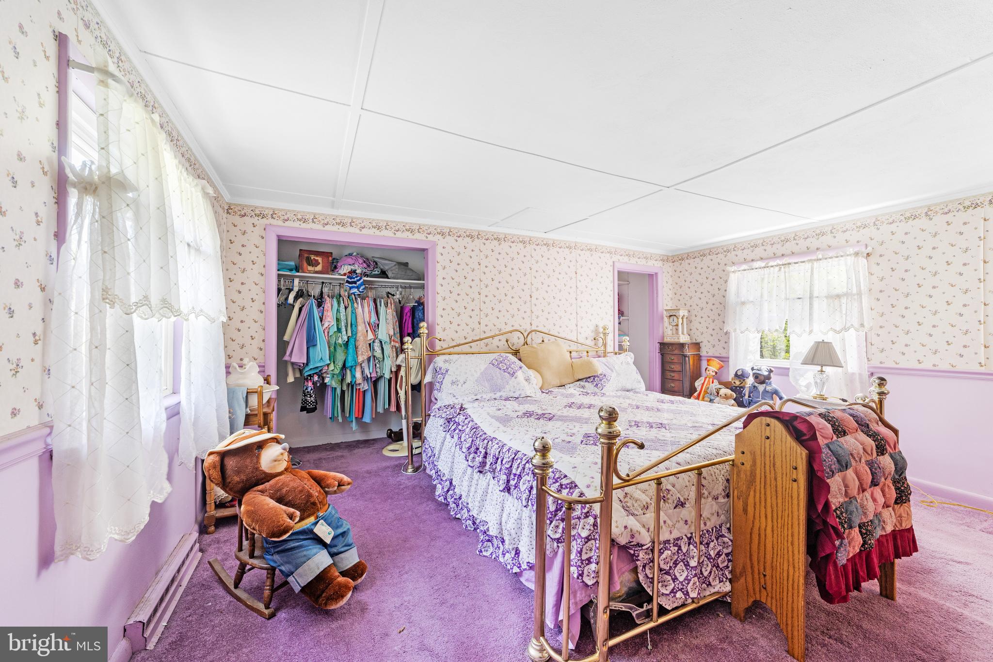 3 Snydertown Road Hopewell, NJ 08525 - Photo 21 of 25 a bed room with furniture and a window