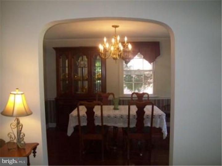12 Scenic Road Springfield, PA 19064 - Photo 8 of 13
