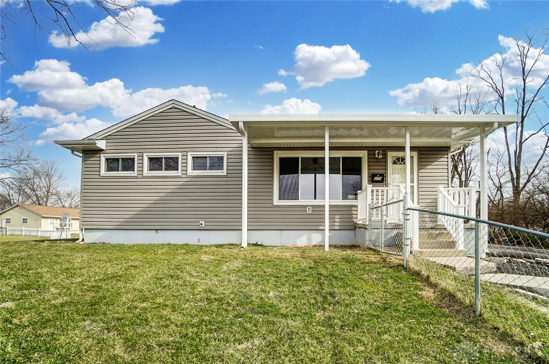 370 Spinning Road Riverside, OH 45431 - Photo 3 of 33
