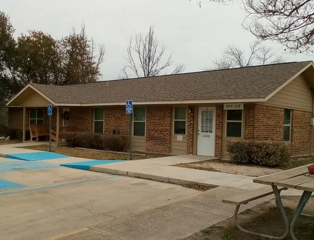 $612 | 111 Northwest Main Street, Junction, TX 76849