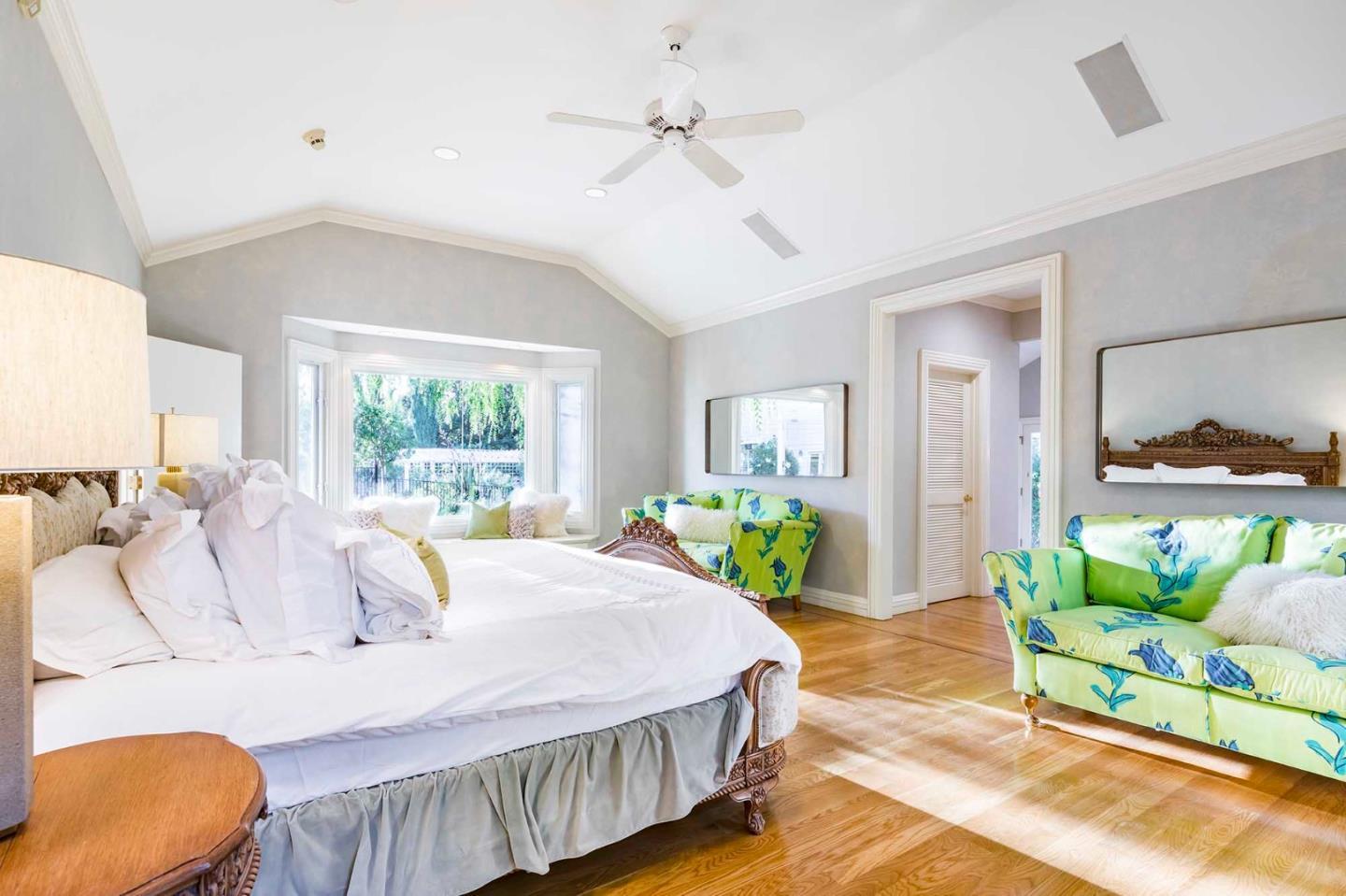 11491 Old Ranch Road Los Altos Hills, CA 94024 - Photo 12 of 52