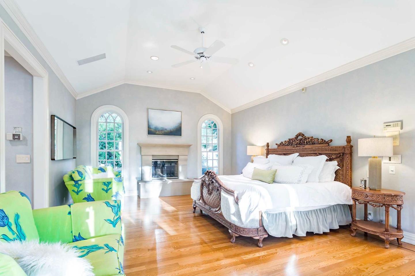 11491 Old Ranch Road Los Altos Hills, CA 94024 - Photo 13 of 52