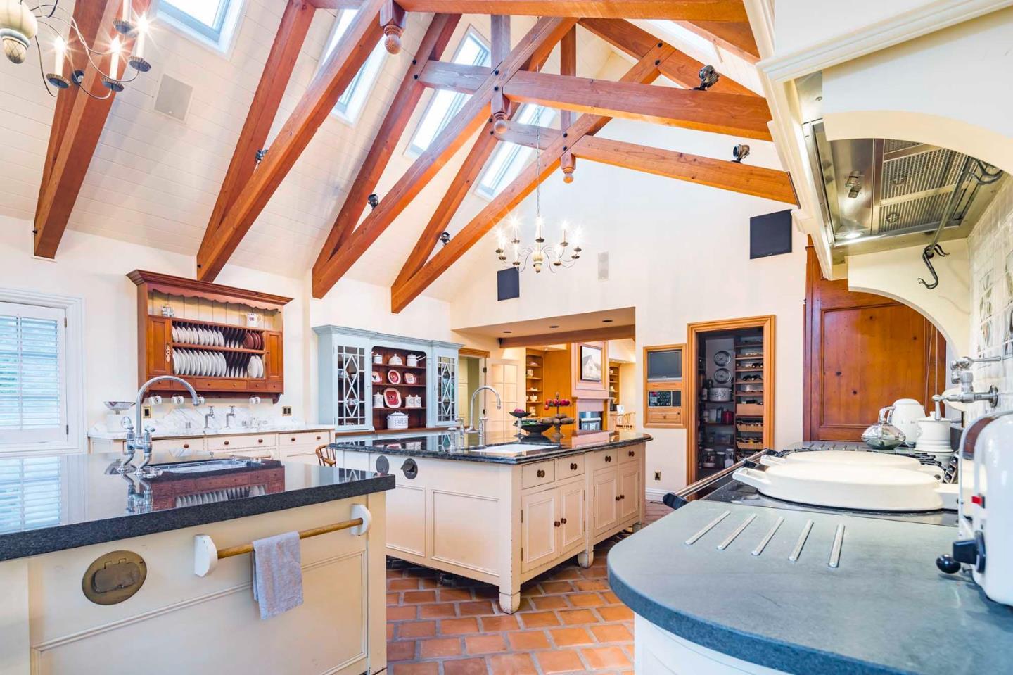 11491 Old Ranch Road Los Altos Hills, CA 94024 - Photo 18 of 52