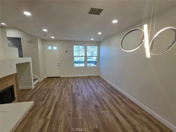 $3,850 | 48 Vermillion, Irvine, CA 92603