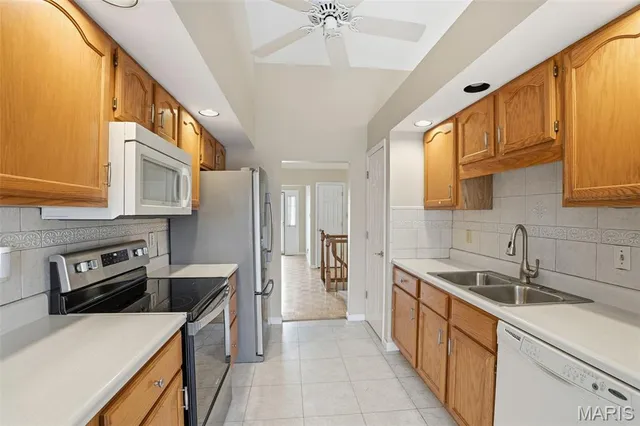 $350,000 | 903 Palmer Court, Unit 3, Lake St. Louis, MO 63367